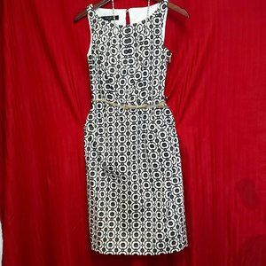 🍁Nine West Sleeveless Midi Dress, Black & White in color.